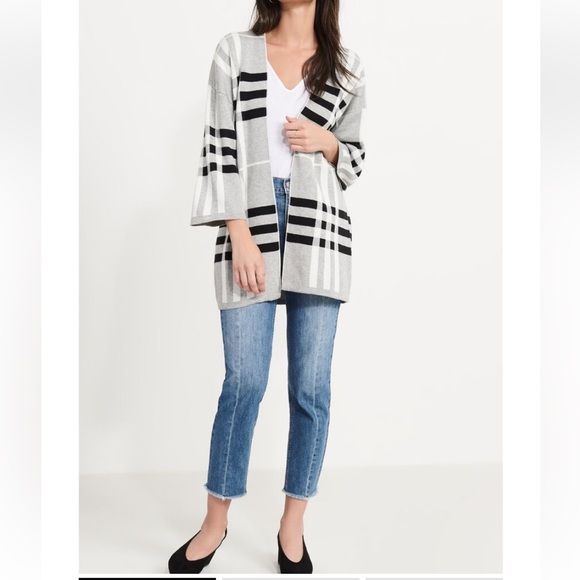 Grey and Black Plaid Women's Cardigan 3/4 wide sleeves Sz M - Picture 1 of 10